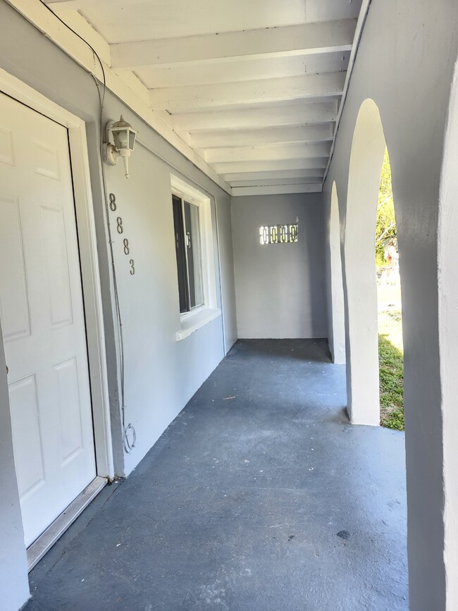 Building Photo - 8883 SW 126th Ter