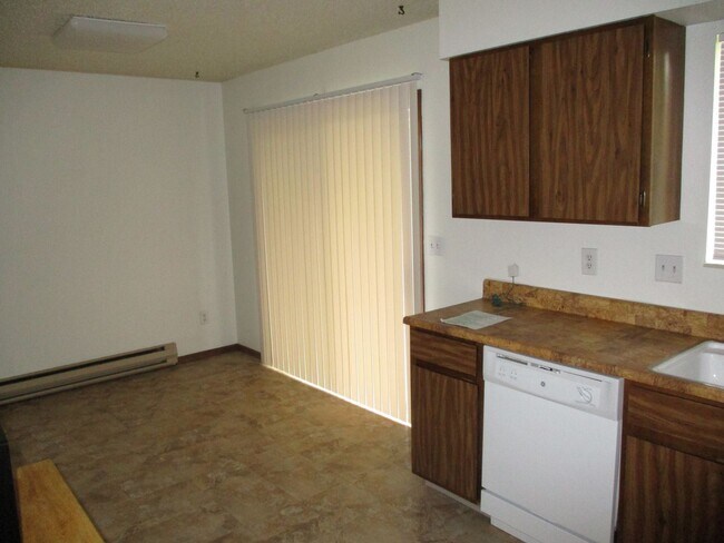 Building Photo - 2 br, 1 bath House - 2343 Greeley Drive