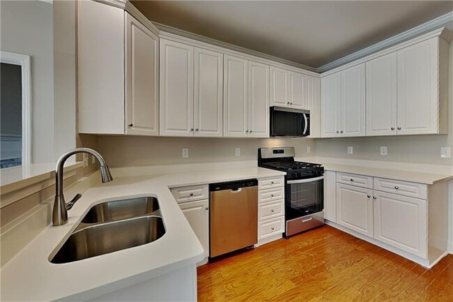 Building Photo - 3761 Carmen Ct SW