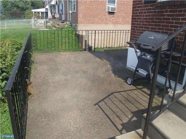 Building Photo - House for Rent in Folcroft