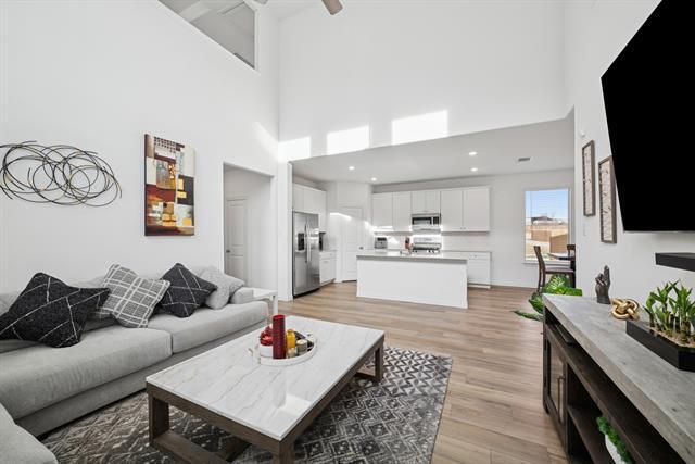 Foto del edificio - 10040 Thornapple Rd