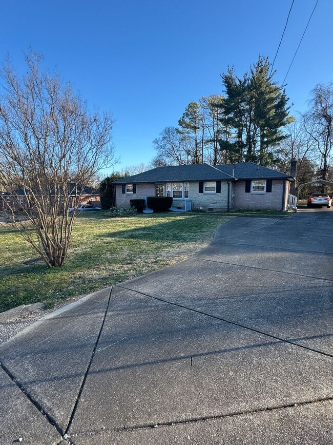 Foto del edificio - Spacious Brick Home in Desirable Inglewood – East Nashville