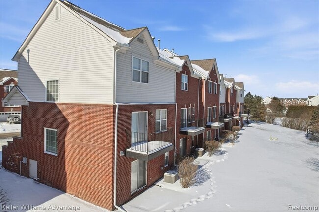 Building Photo - 513 Cherry Orchard Rd