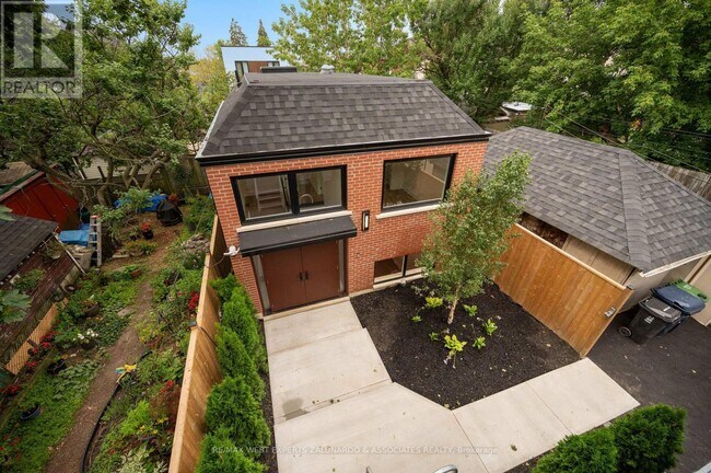 Photo du bâtiment - 412 Glenholme Ave