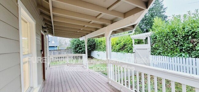 Foto del edificio - 5621 N 44th St