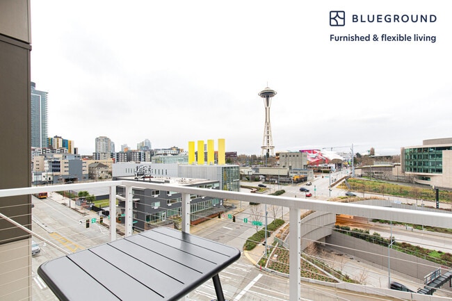Building Photo - 408 7th Ave N