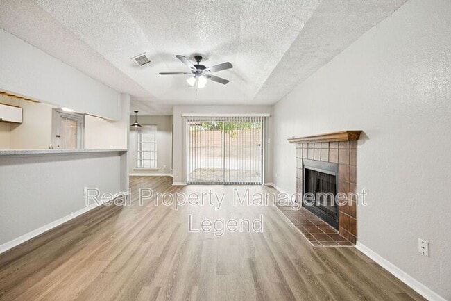 Photo - Hearthwood Ct 5633 House