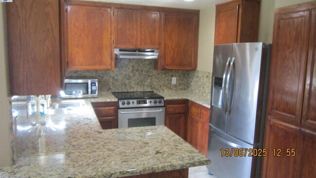 Foto del edificio - 1361 Seventh St