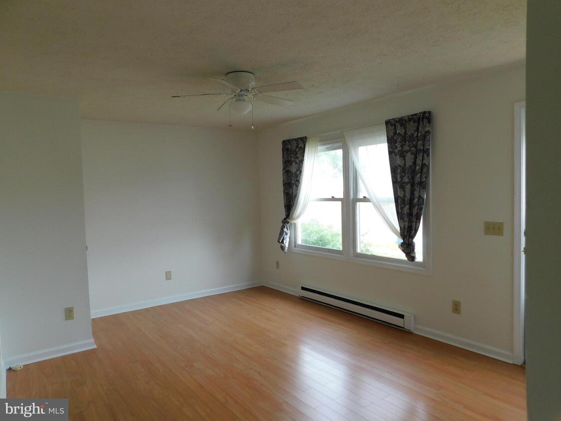 Foto principal - 406 Cobbler Dr