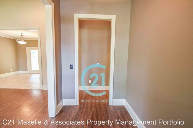 Foto del edificio - 3 br, 2 bath House - 118 Devlin Drive