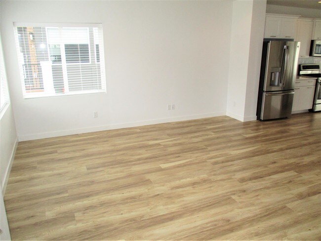 Building Photo - 84 N 1100 W
