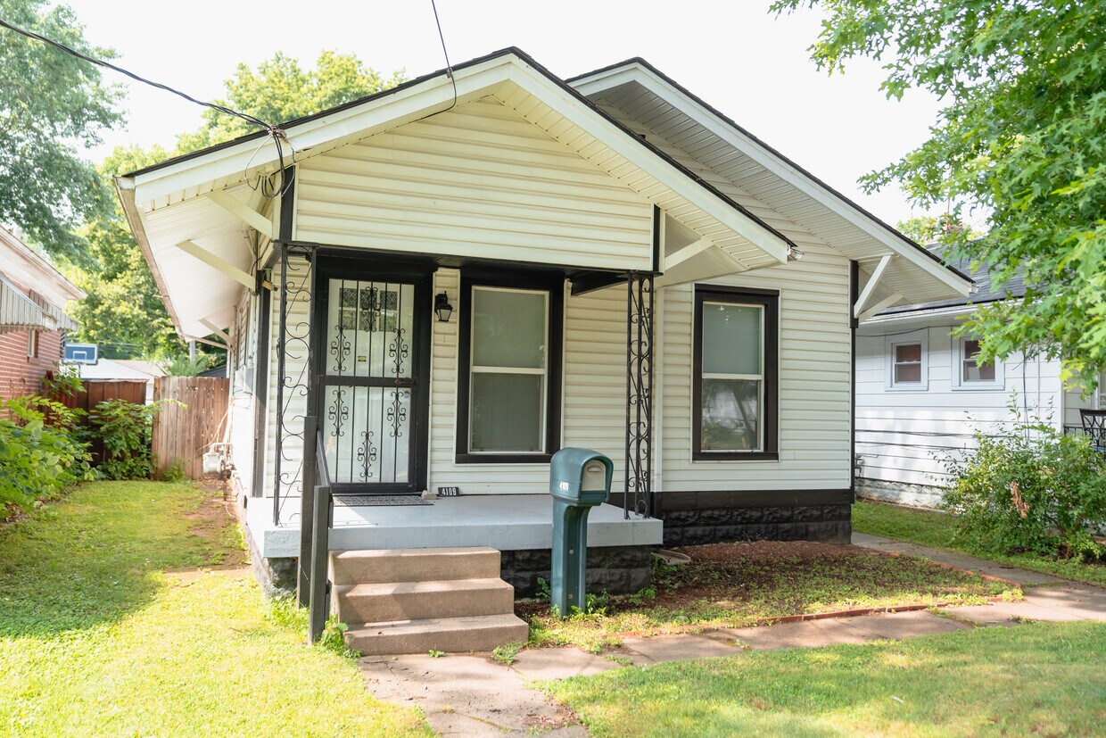 Primary Photo - 4109 Bank St