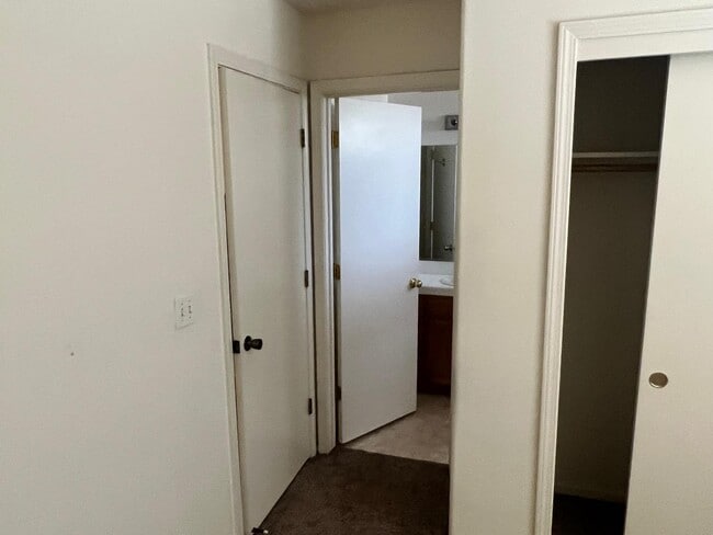 Building Photo - 1079 Cody Ln