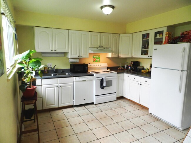 Foto del edificio - 4013 Claire St