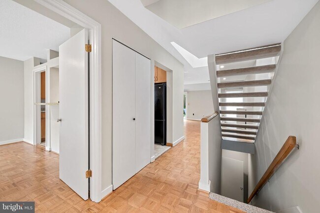 Foto del edificio - 2302 Wineberry Terrace