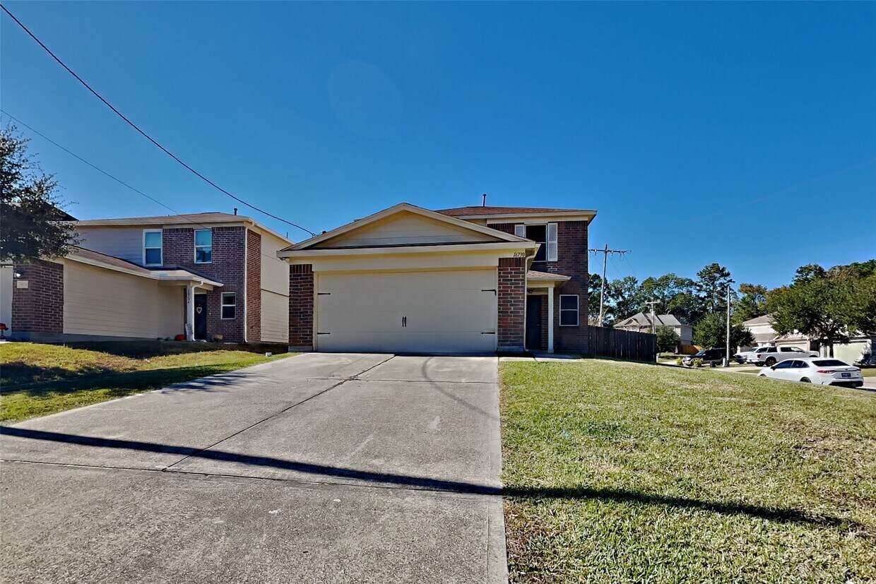 Primary Photo - 16730 N Bob White Dr