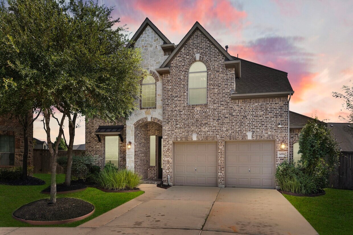 Foto principal - 14918 Diane Manor Ln