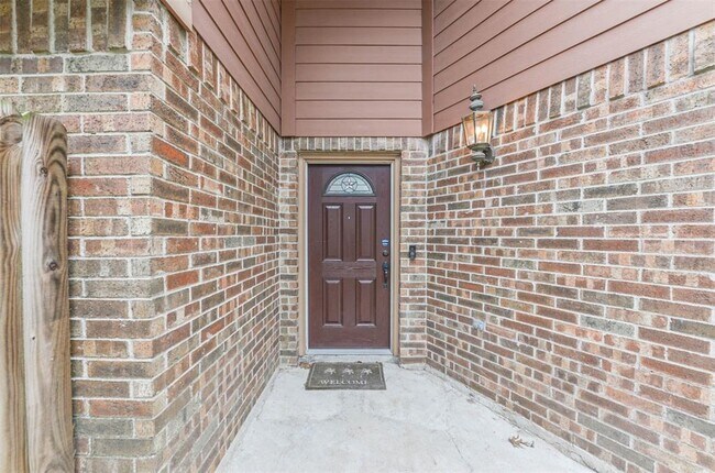 Building Photo - 3039 Ashford Park Dr