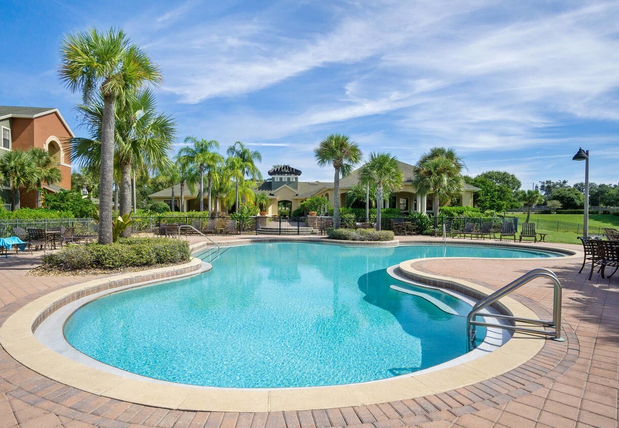 MacAlpine Place Apartments in Dunedin, FL
