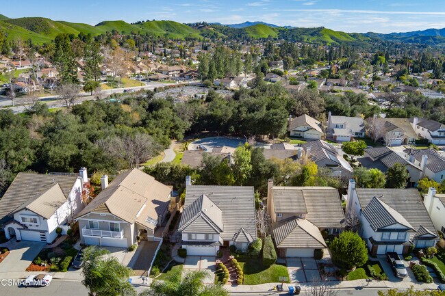 Foto del edificio - 382 Rockedge Dr