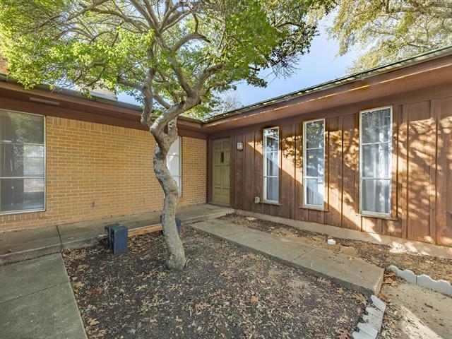 Foto del edificio - 4615 Ranch View Rd