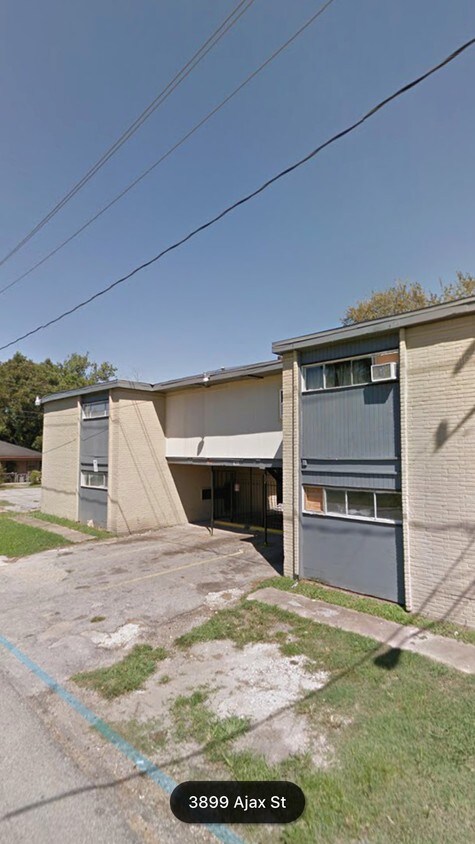 Primary Photo - 3822 Ajax St