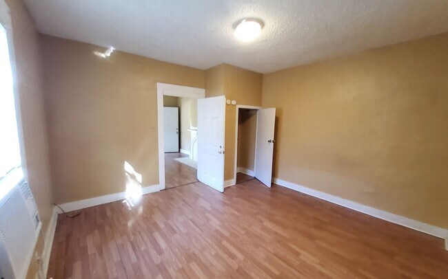 Foto del edificio - 2917 Yale Ave