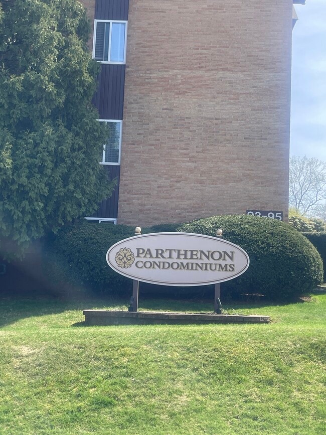 Building Photo - 89 Clinic Dr