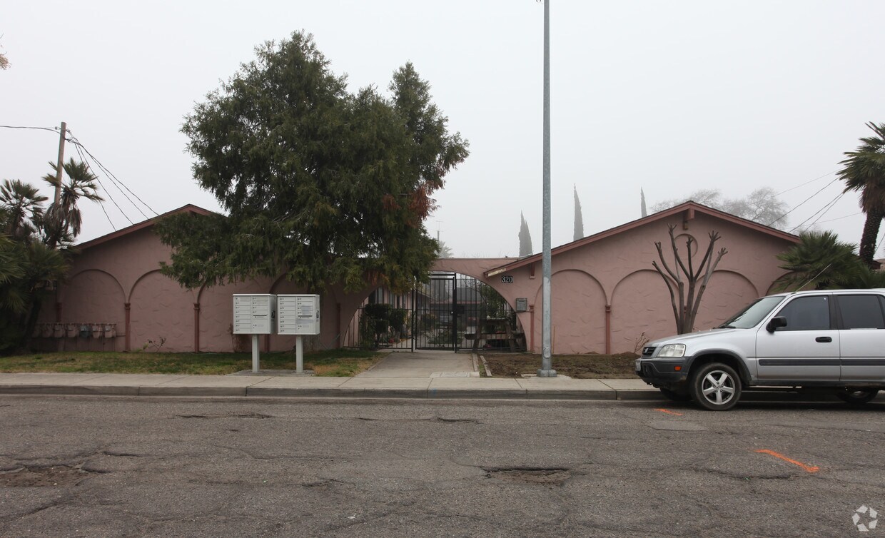 Foto del edificio - 300-340 Clifford Ave