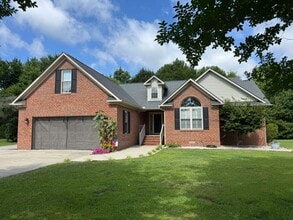 Building Photo - 105 Owls Nest Ct