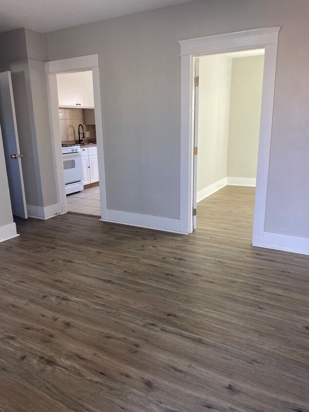 Foto principal - 4477 Polk Ave