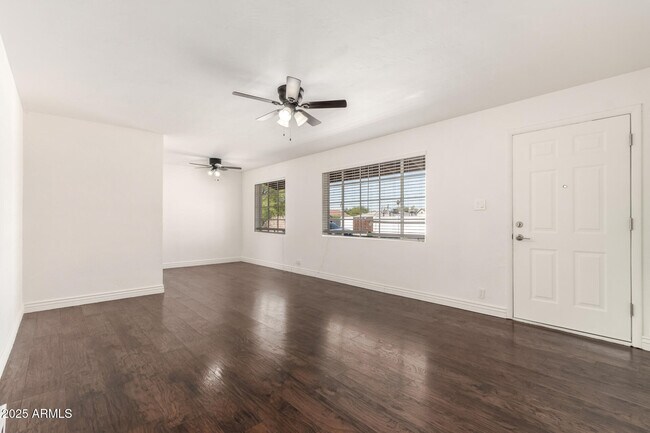 Foto del edificio - 5635 N 35th Dr