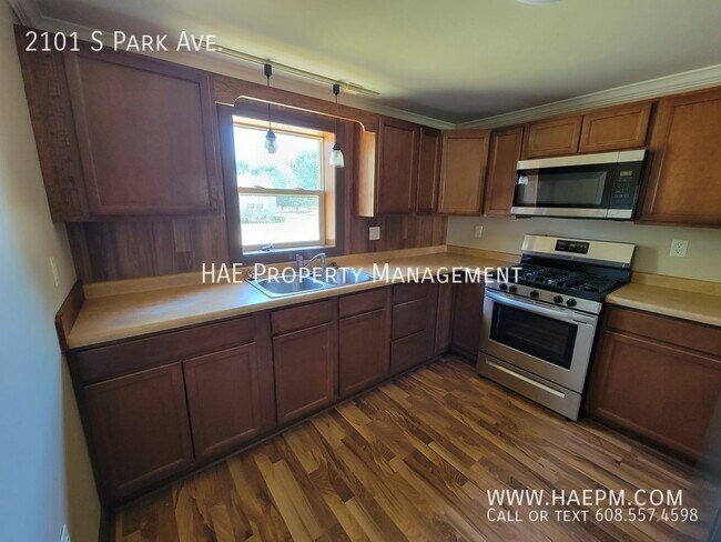 Foto del edificio - 2101 S Park Ave.