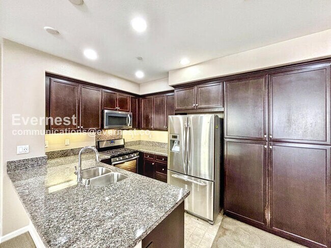 Foto del edificio - 44064 Calle Luz