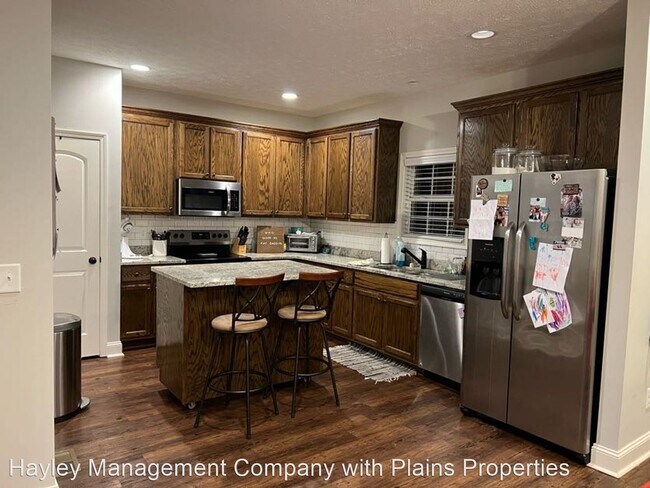 Building Photo - 4 br, 3 bath House - 684 Meagan Court