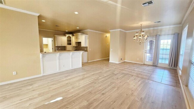Foto del edificio - 17205 Cedar Dr