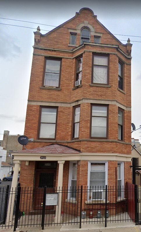 Primary Photo - 2515 S Kedzie Ave