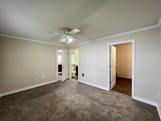 Foto del edificio - Lovely 2 Bed, 1 Bath Condo in Bethany - Be...