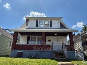 Building Photo - 703 N D St