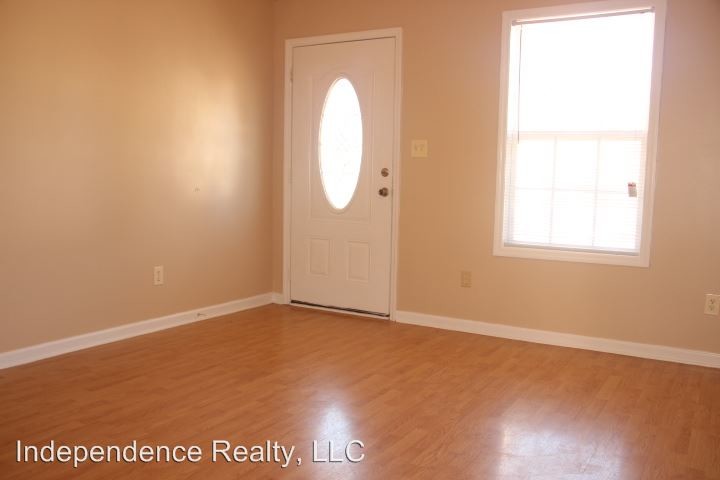 Foto principal - 2605 Charity Ln