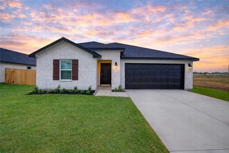 Building Photo - 9014 Rose Water Trl