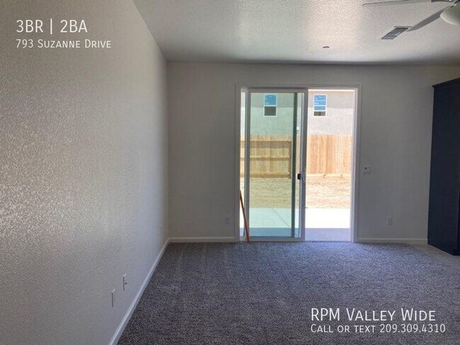 Building Photo - AVAILABLE NOW!! North Merced 3 Bedroom 2 b...