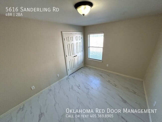 Foto del edificio - 5616 Sanderling Rd