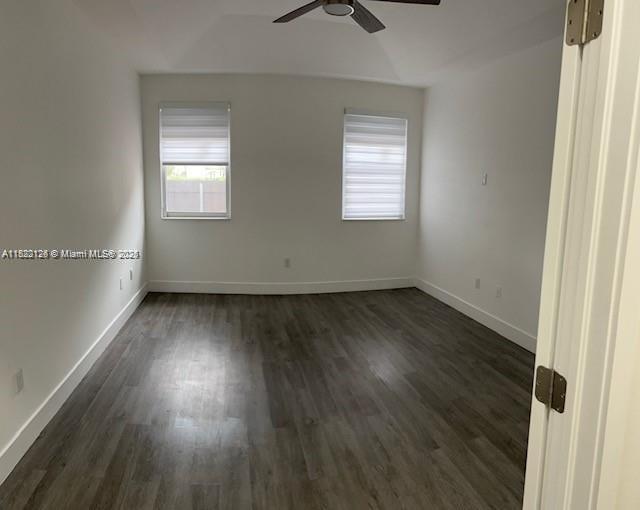 Foto del edificio - 4891 NW 109th Ct