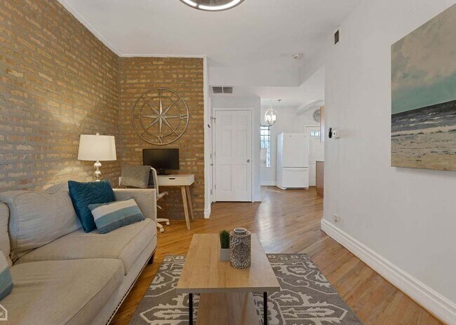 Foto del edificio - 2755 W Melrose St