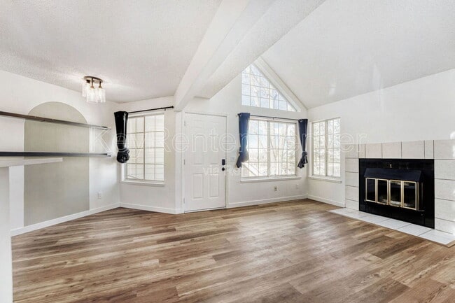 Building Photo - 13704 E Lehigh Ave