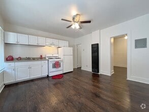 Building Photo - 1238 E 7th St