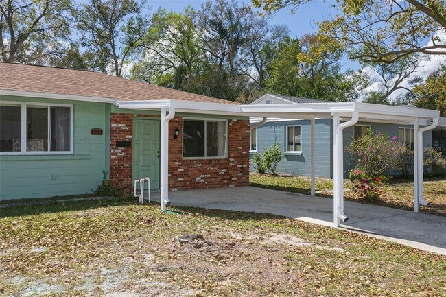 Foto del edificio - 1013 E Fern St