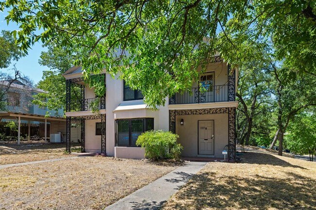 Foto del edificio - 1401 Kirkwood Rd