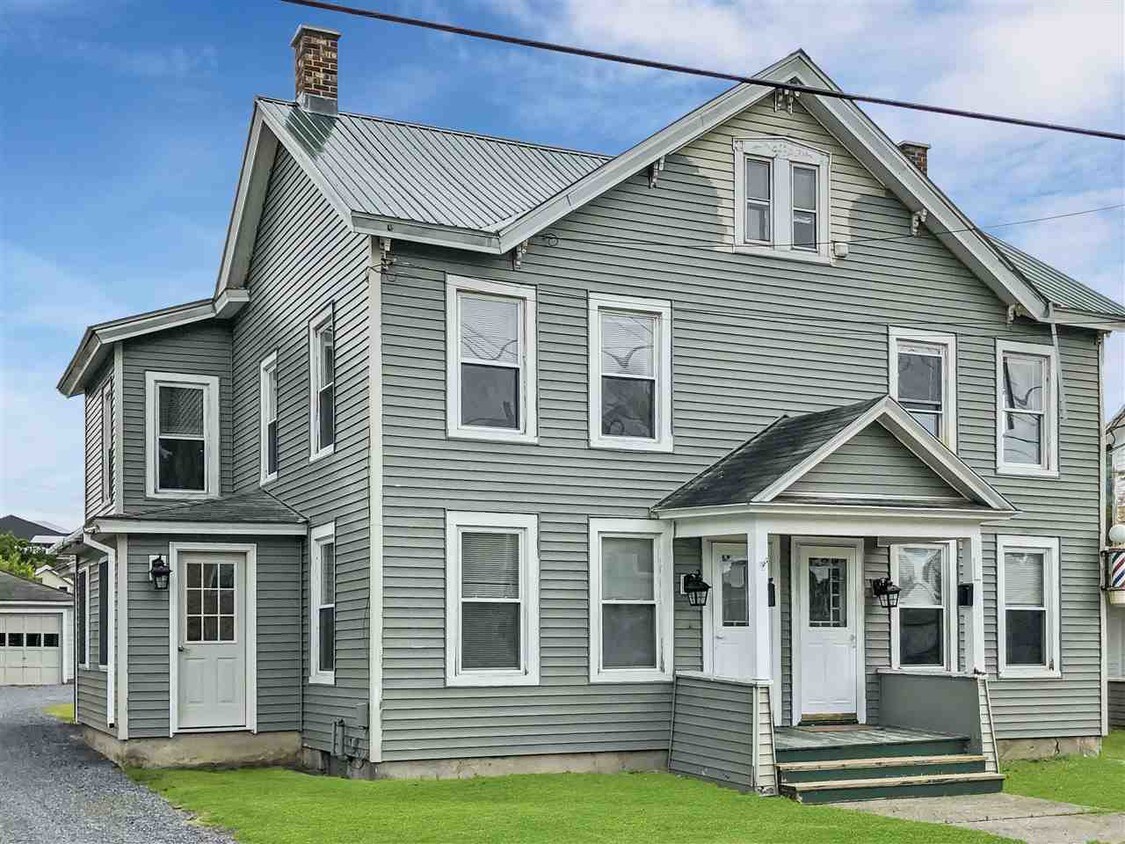 Primary Photo - 115 Adams St